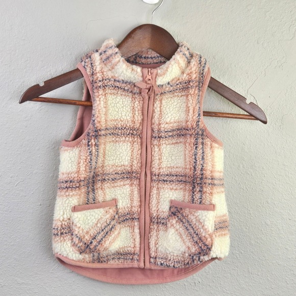 Max Studio Sherpa Vest Plaid Pink Cream Sleeveless Warm Toddler Kids 3T - Picture 1 of 4